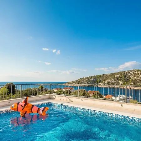 Villa Diomedes With The Sea View And The Pool