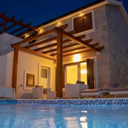 Villa Diomedes With The Sea View And The Pool