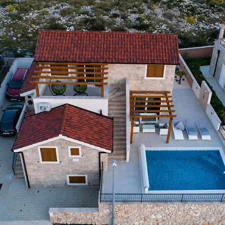 Villa Diomedes With The Sea View And The Pool *