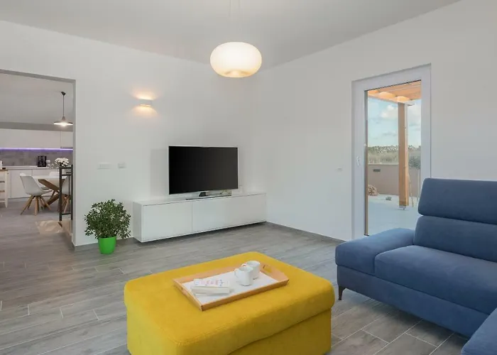 Diomedes With The Sea View And The Pool Villa *