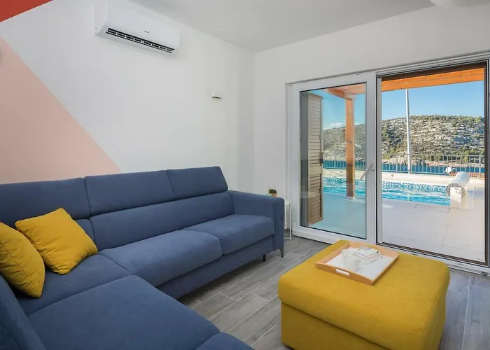 Villa Diomedes With The Sea View And The Pool