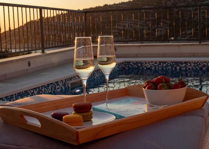 Diomedes With The Sea View And The Pool *