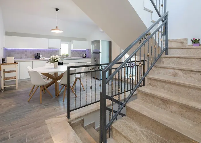 ヴィラ Diomedes With The Sea View And The Pool