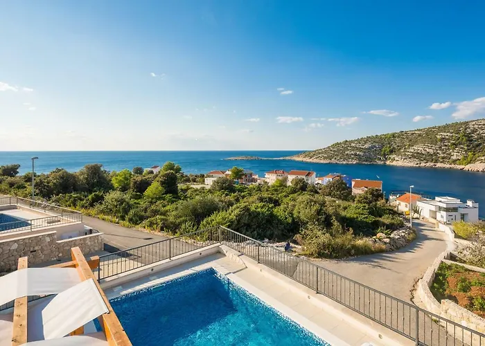 Diomedes With The Sea View And The Pool *